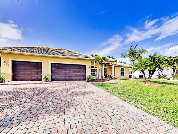 Cape Coral Home 1009739