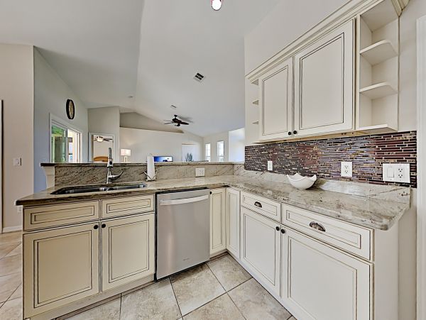 Cape Coral Home 1009740