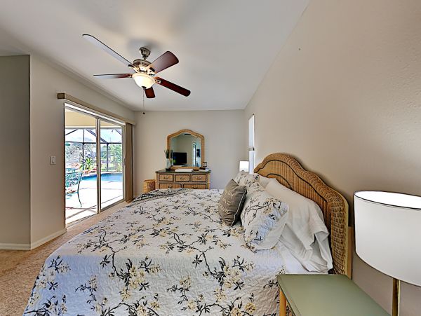 Cape Coral Home 1009740
