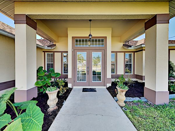 Cape Coral Home 1009740