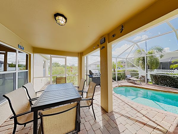 Cape Coral Home 1009741