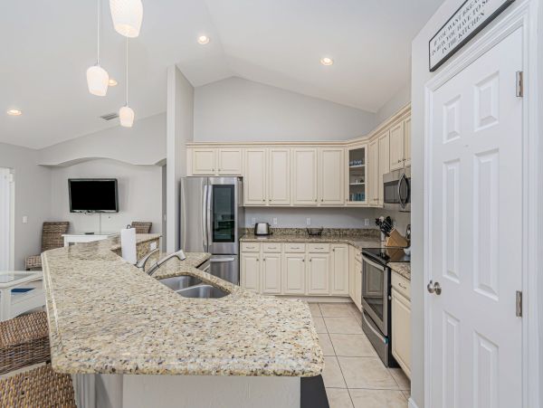 Cape Coral Home 1009742
