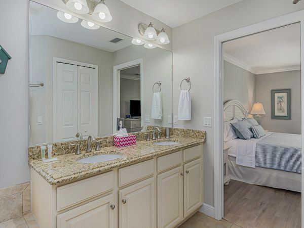 Cape Coral Home 1009742
