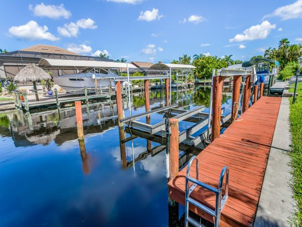 Cape Coral Home 1009743