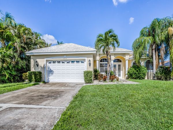 Cape Coral Home 1009743