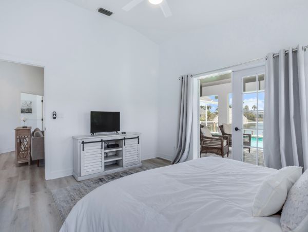 Cape Coral Home 1009744