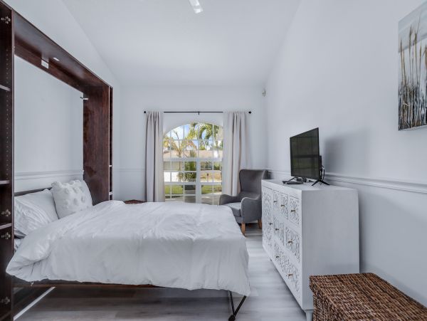 Cape Coral Home 1009744
