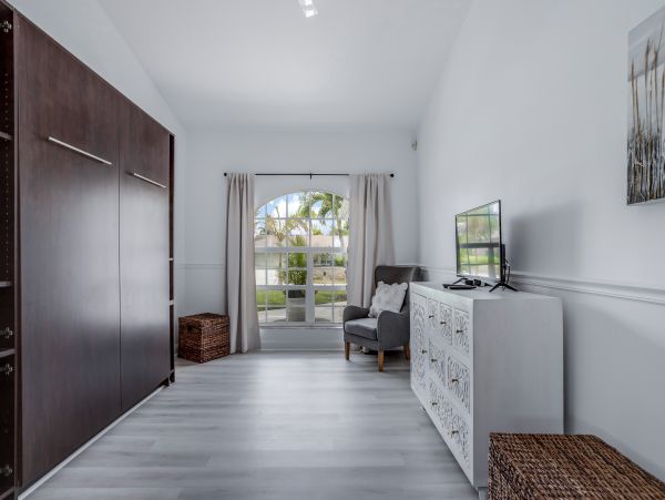 Cape Coral Home 1009744