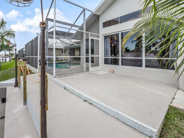 Cape Coral Home 1009744