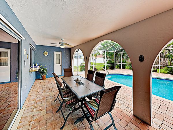 Cape Coral Home 1009745