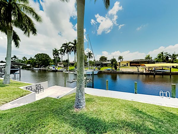 Cape Coral Home 1009746