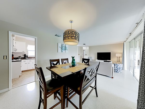 Cape Coral Home 1009746