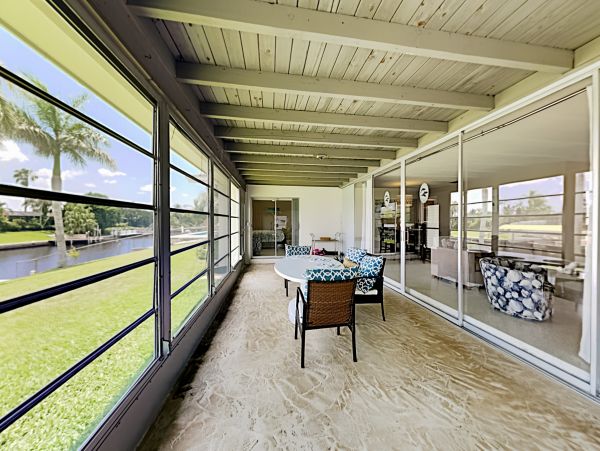 Cape Coral Home 1009746