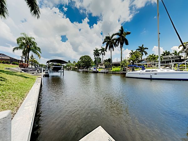 Cape Coral Home 1009746