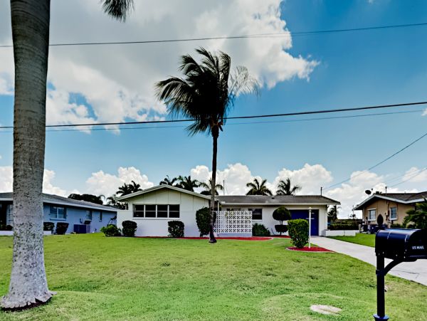 Cape Coral Home 1009746