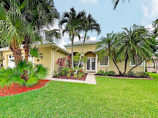 Cape Coral Home 1009747