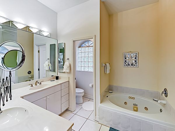 Cape Coral Home 1009747