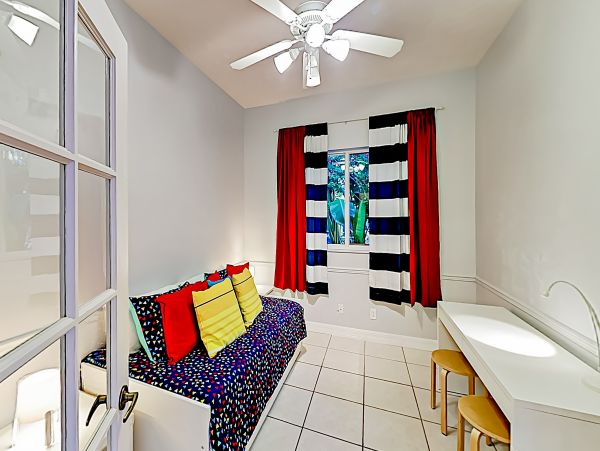 Cape Coral Home 1009747