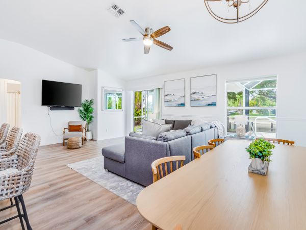 Cape Coral Home 1009748