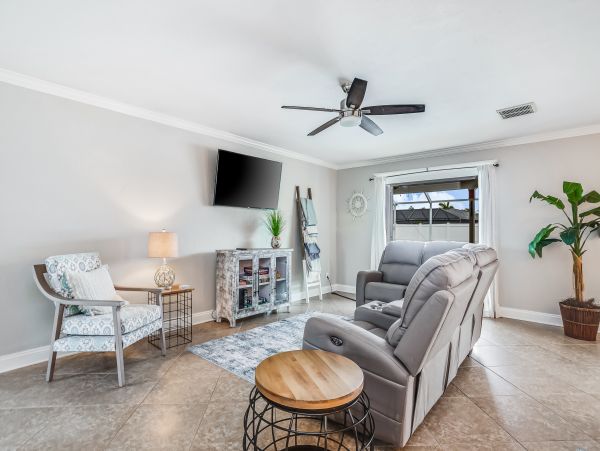 Cape Coral Home 1009751