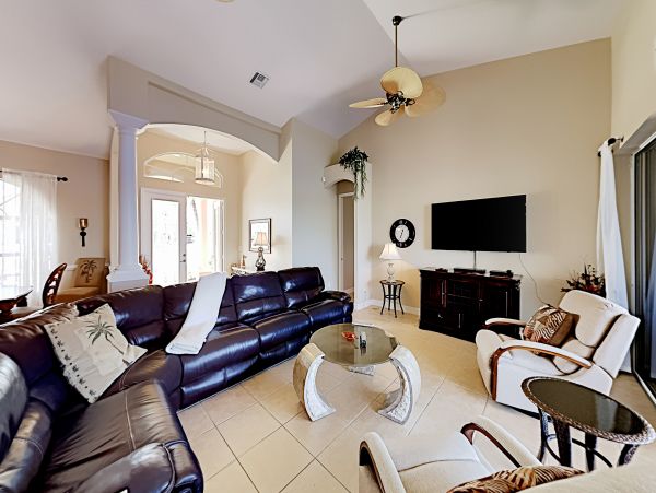 Cape Coral Home 1009757