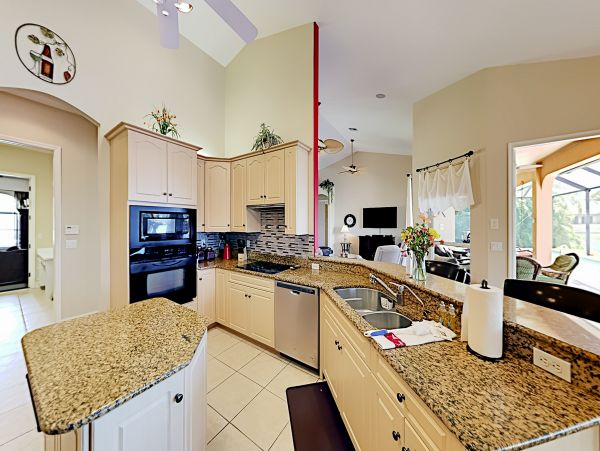 Cape Coral Home 1009757