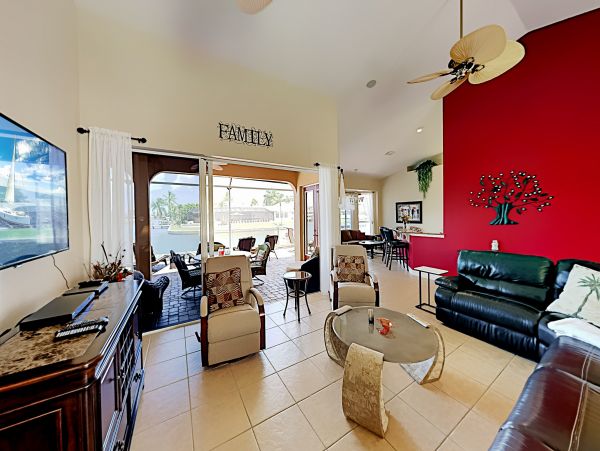 Cape Coral Home 1009757