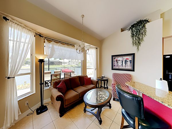 Cape Coral Home 1009757