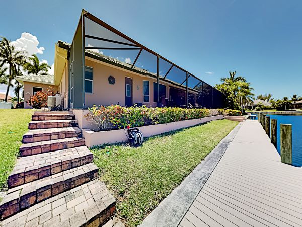 Cape Coral Home 1009757
