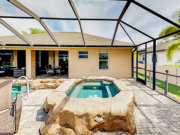 Cape Coral Home 1009758
