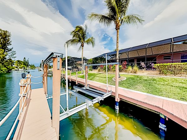 Cape Coral Home 1009758