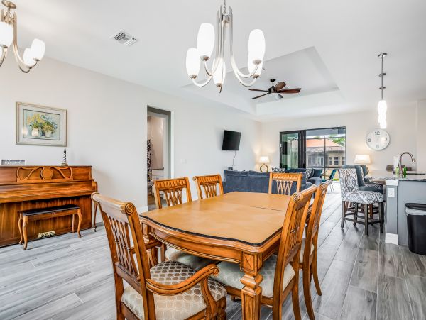 Cape Coral Home 1009759