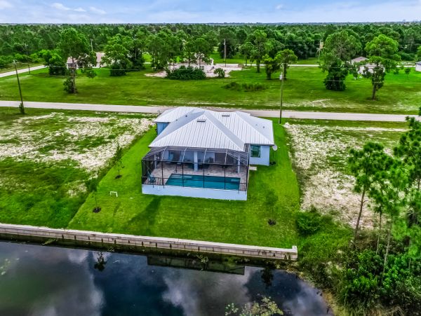Cape Coral Home 1009759