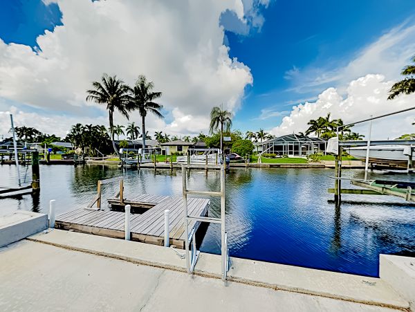 Cape Coral Home 1009761