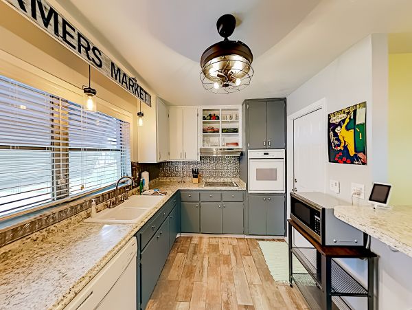Cape Coral Home 1009761
