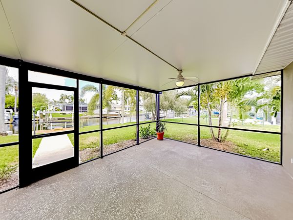 Cape Coral Home 1009761
