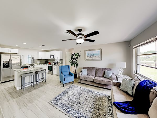 Cape Coral Home 1009763