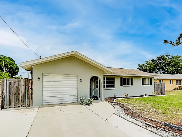 Cape Coral Home 1009763