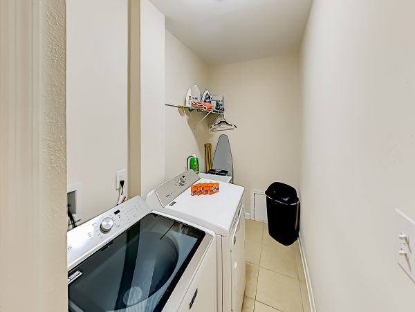 Cape Coral Home 1009767