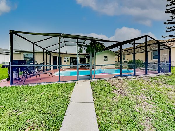 Cape Coral Home 1009767