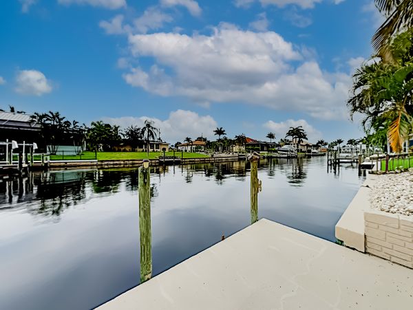 Three Bedroom Pool Waterside Home