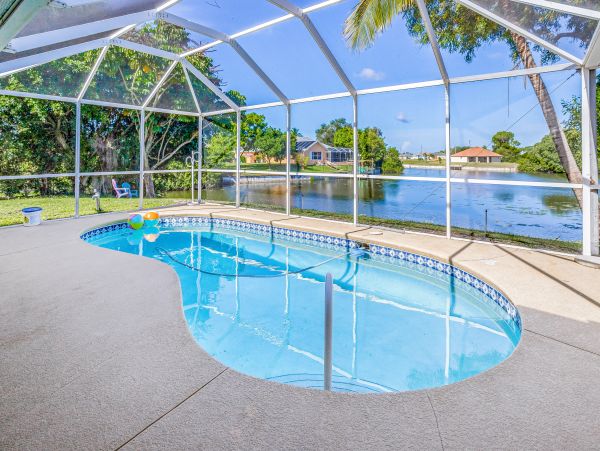 Cape Coral Home 1009772