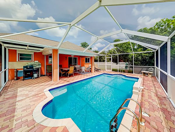 Cape Coral Home 1009773