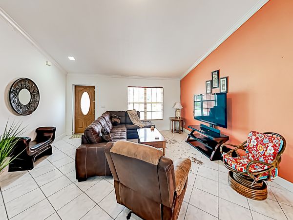 Cape Coral Home 1009773
