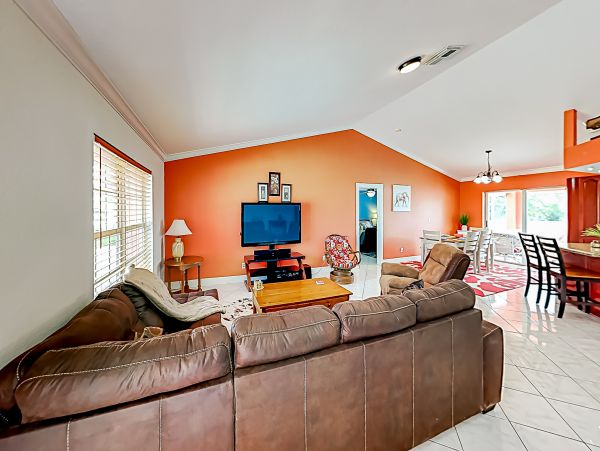 Cape Coral Home 1009773