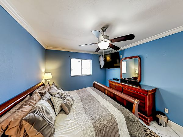 Cape Coral Home 1009773
