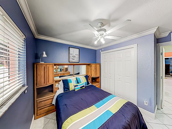 Cape Coral Home 1009773