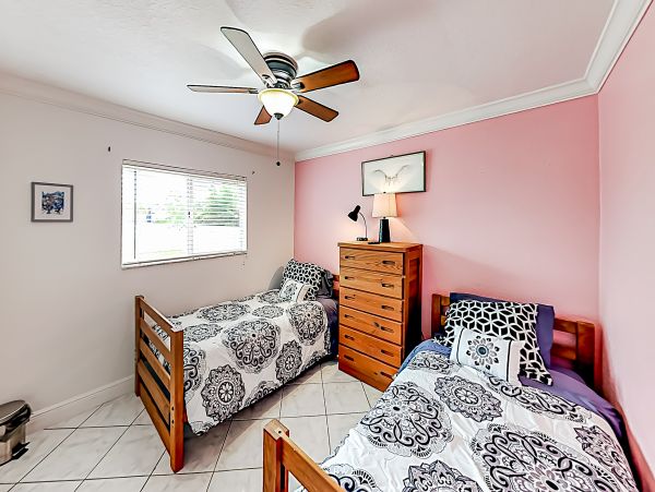 Cape Coral Home 1009773