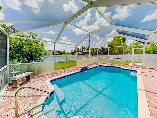 Cape Coral Home 1009773