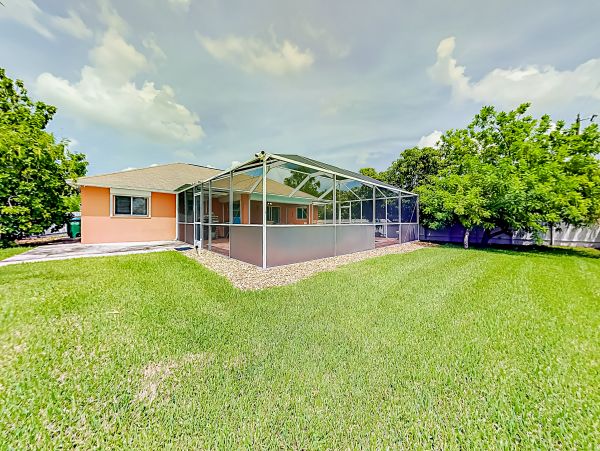Cape Coral Home 1009773